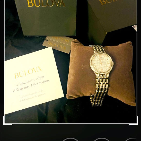 Womens Bulova jeweled watch - Picture 3 of 4